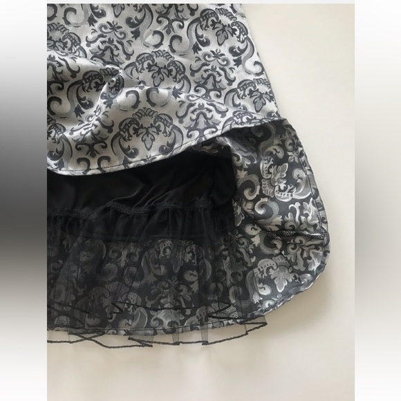 Silver & Black 00s Speechless Mini Formal Dress - Picture 9 of 10